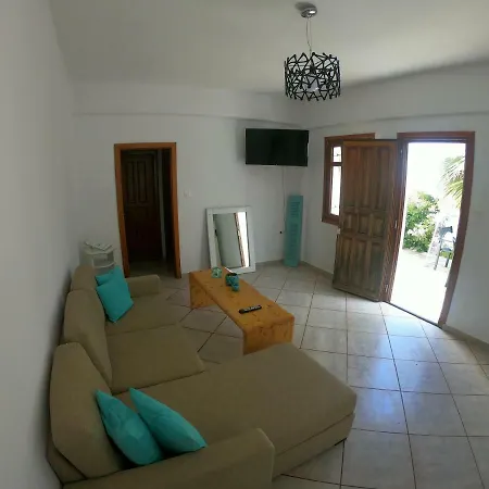 Apartment White In Paros Naousa (Paros)